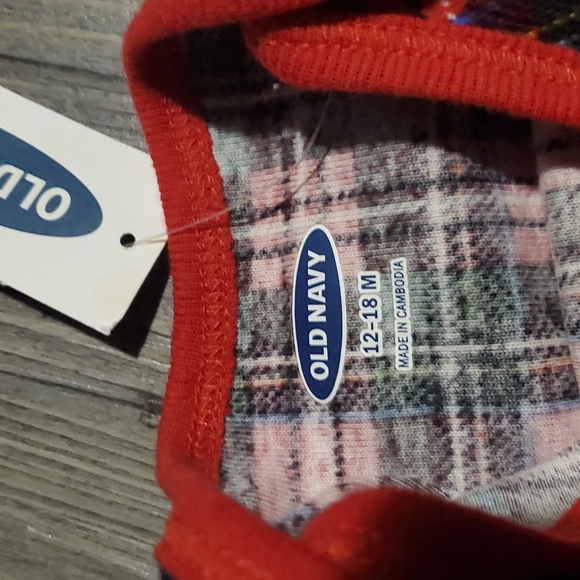 ๐ Old Navy | Plaid Toddler Onesie | 12-18 Months | NWT - Picture 4 of 4